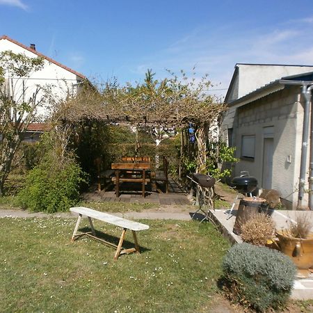 2 Gites A Fleury Les Aubrais 1 Studio Pour 2 Adultes Ou 1 Gite Pour 2 Adultes Et 2 Enfants Eksteriør billede
